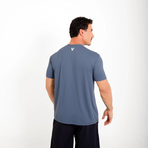 camiseta poliamida masculina cinza — logo Vistorr Brasil no peito
